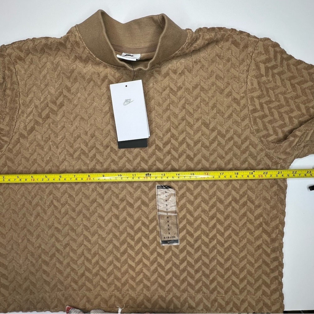 NWT Nike Sportswear Everyday Modern Allover Boxy Top Camel Size Small Cheveron - Picture 7 of 8